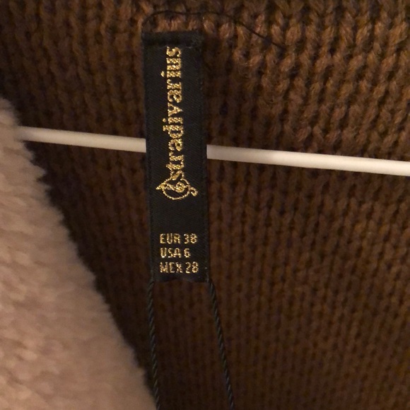 Barely worn waterfall cardigan with faux fur - Picture 5 of 6